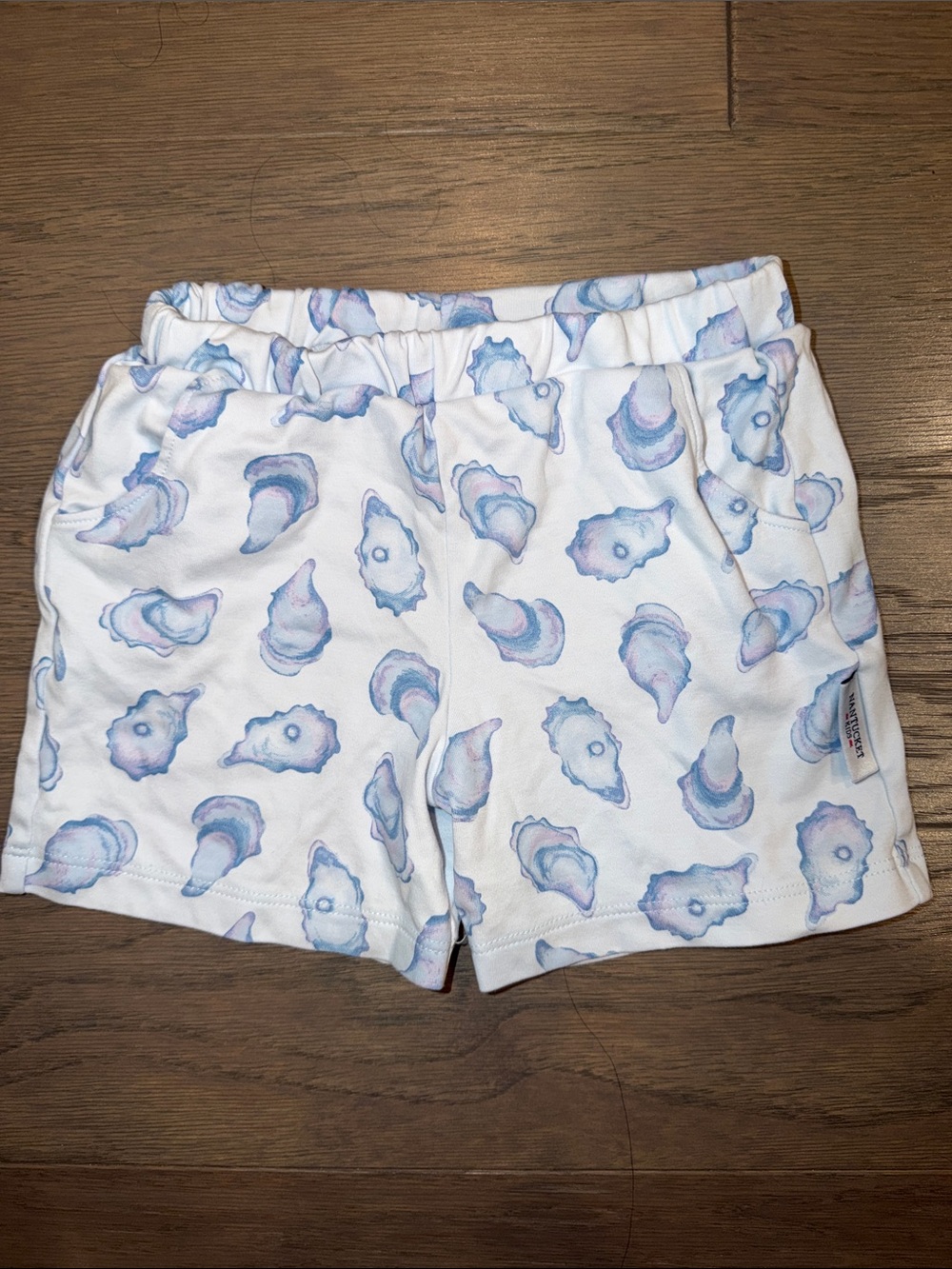 Girls' White Shell-Print Elastic Waist Shorts